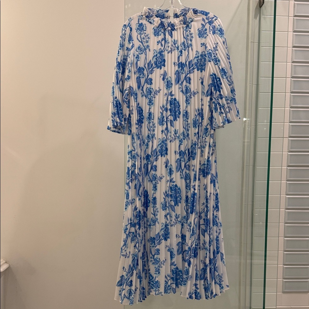 Sail to Sable Blue Floral Pleated Midi Dress